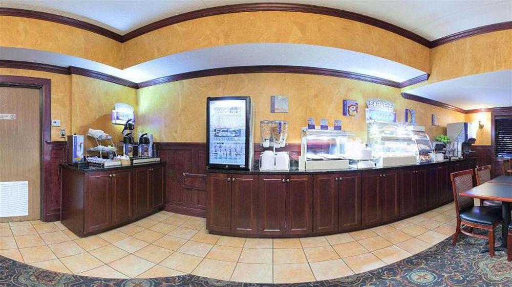 Holiday Inn Express Hotel Pittsburgh-North/Harmarville By Ihg Экстерьер фото