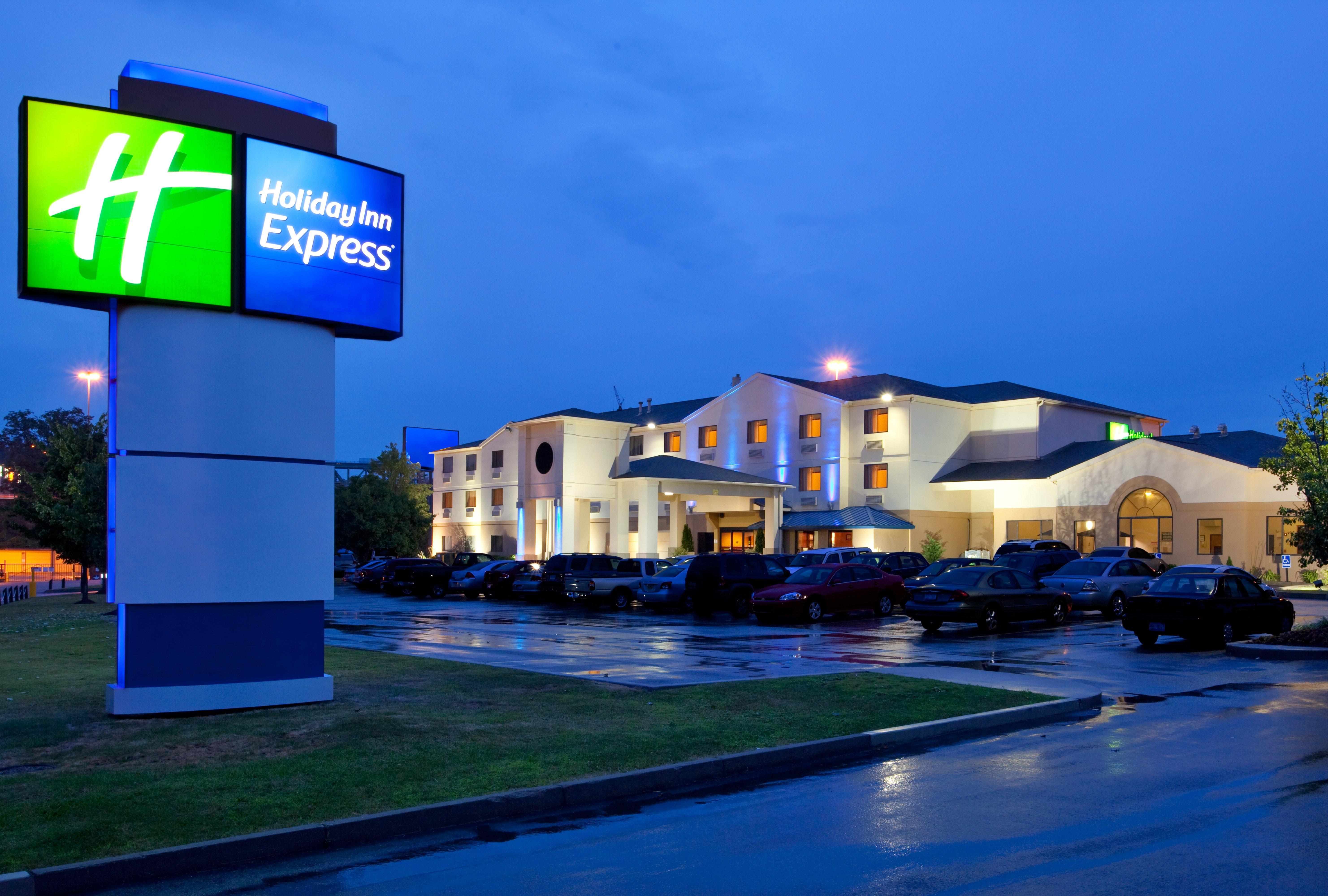 Holiday Inn Express Hotel Pittsburgh-North/Harmarville By Ihg Экстерьер фото