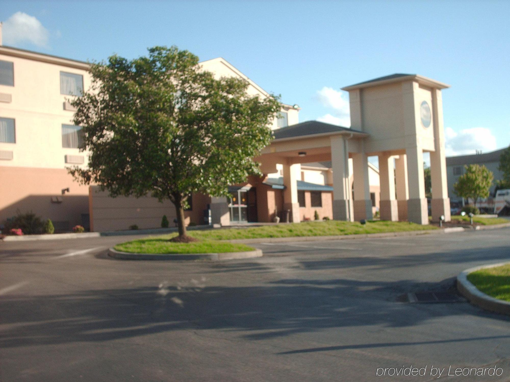 Holiday Inn Express Hotel Pittsburgh-North/Harmarville By Ihg Экстерьер фото